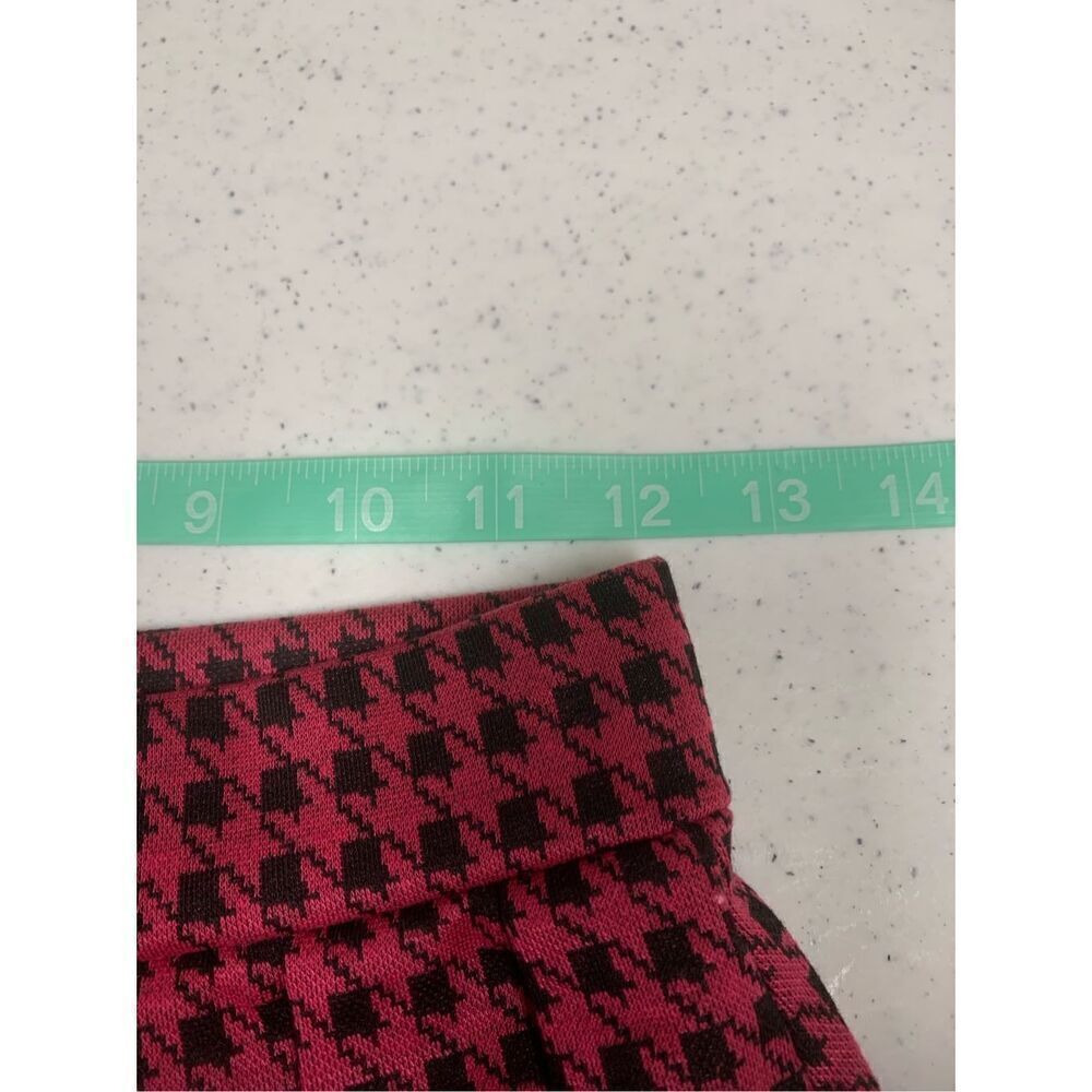Houndstooth Patterned Skort - Picture 6 of 9